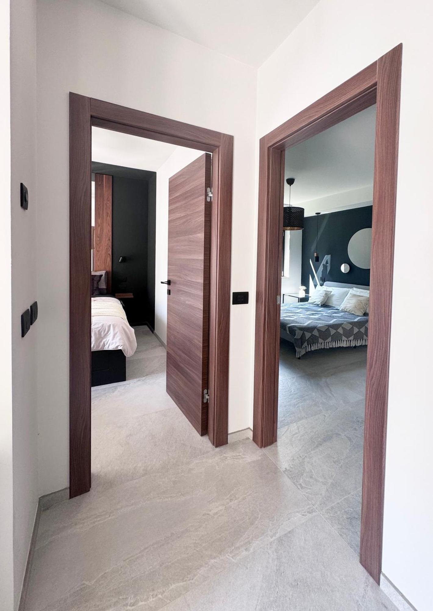 New Apartment In Historical Center Near Lake Riva del Garda Esterno foto