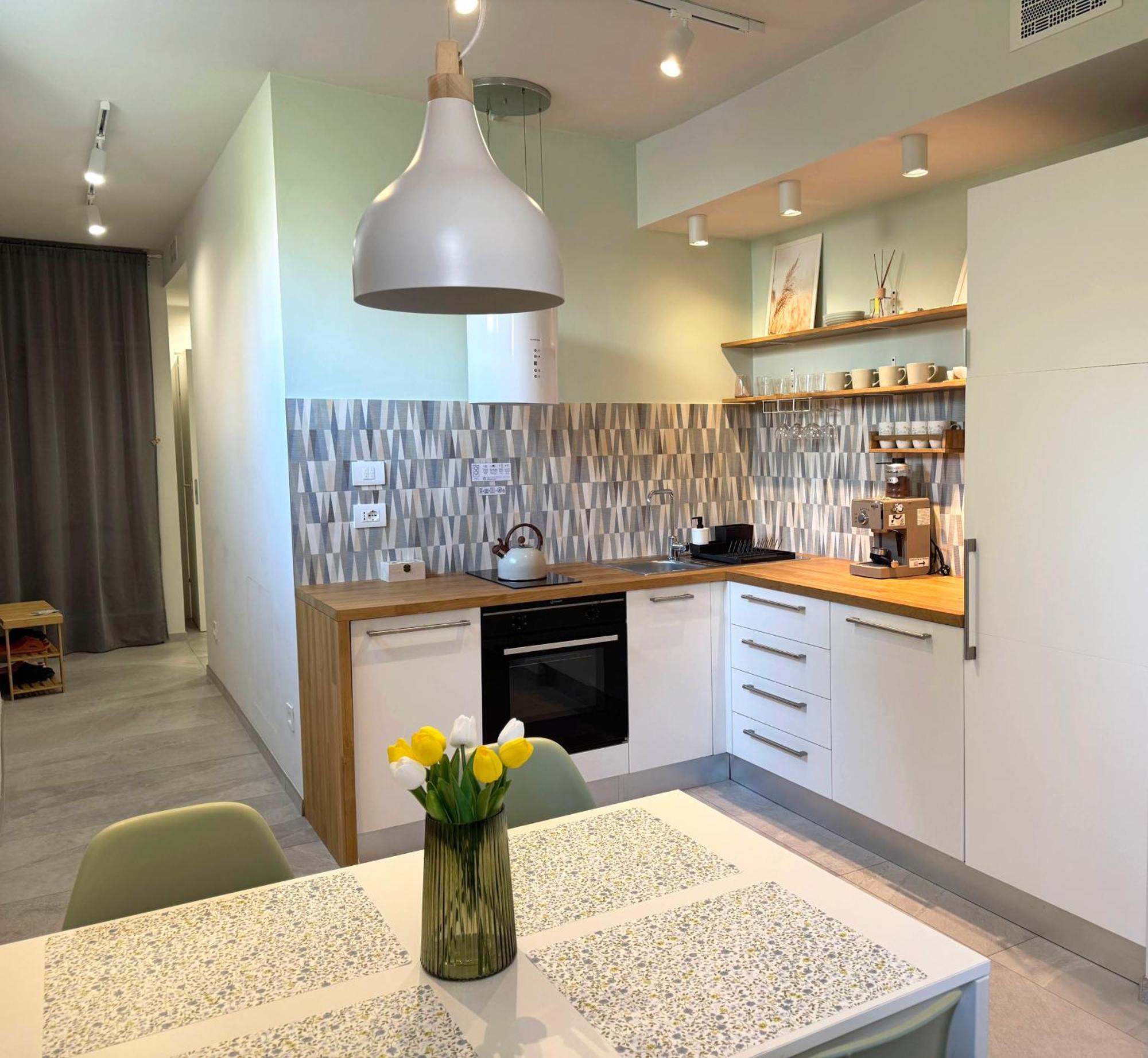 New Apartment In Historical Center Near Lake Riva del Garda Esterno foto
